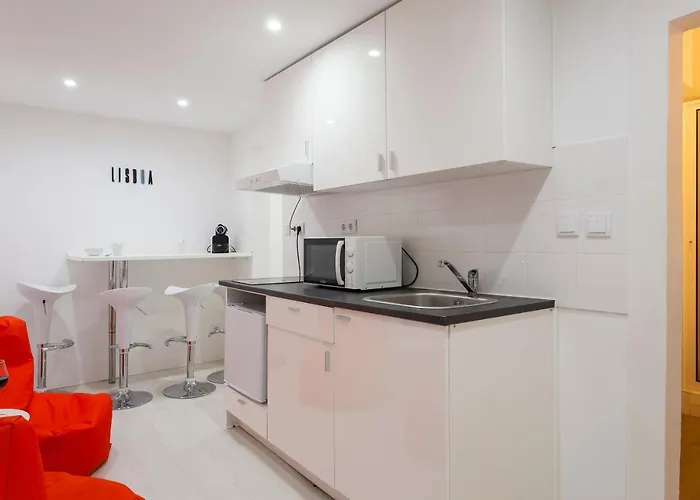 Alfama Panteao 4 Guests Apartman *